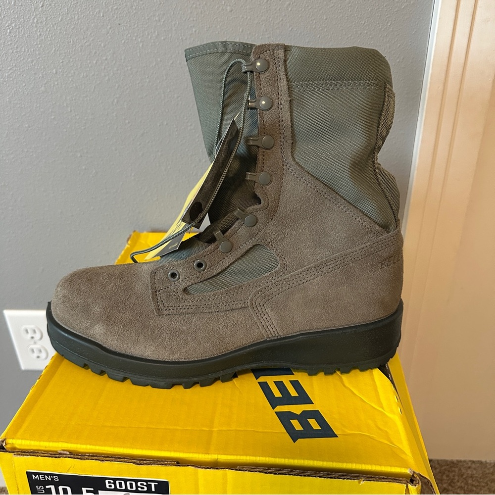 New. Belleville Steel Toe Military Boot 600ST. Mens Size 10.5. NWT